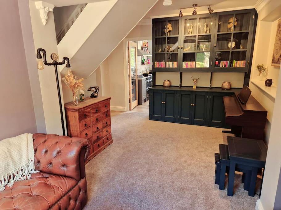 Large 4 Bedroom House On The River Wensum Sleeps 13 Norwich Exterior photo