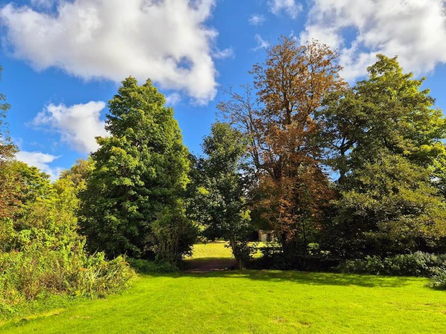 Large 4 Bedroom House On The River Wensum Sleeps 13 Norwich Exterior photo