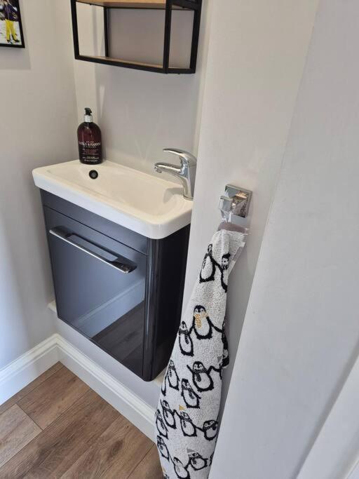 Large 4 Bedroom House On The River Wensum Sleeps 13 Norwich Exterior photo
