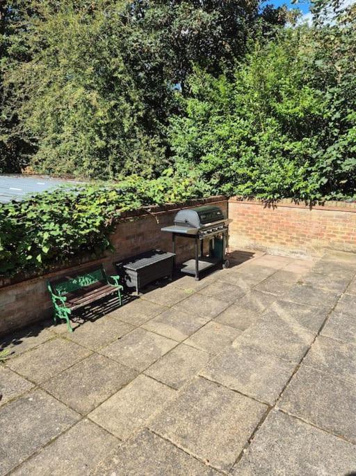 Large 4 Bedroom House On The River Wensum Sleeps 13 Norwich Exterior photo