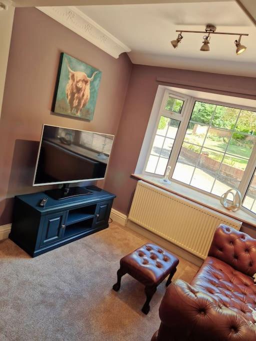 Large 4 Bedroom House On The River Wensum Sleeps 13 Norwich Exterior photo